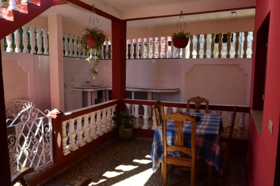 'Patio y comedor' Casas particulares are an alternative to hotels in Cuba.